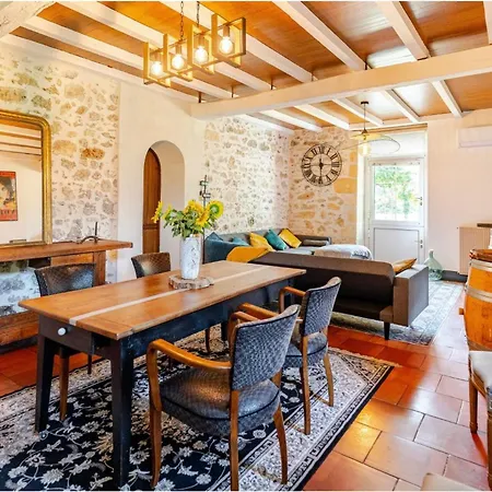 Ubytování v soukromí A 15 Minutes De Saint-emilion *