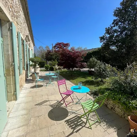 A 15 Minutes De Saint-emilion * Mouliets-et-Villemartin